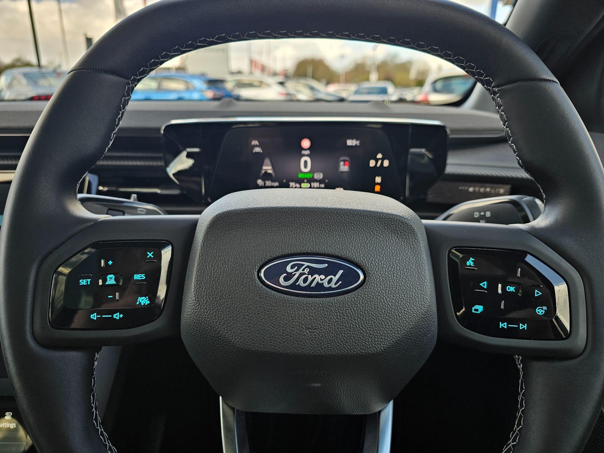 Ford Explorer Image 17
