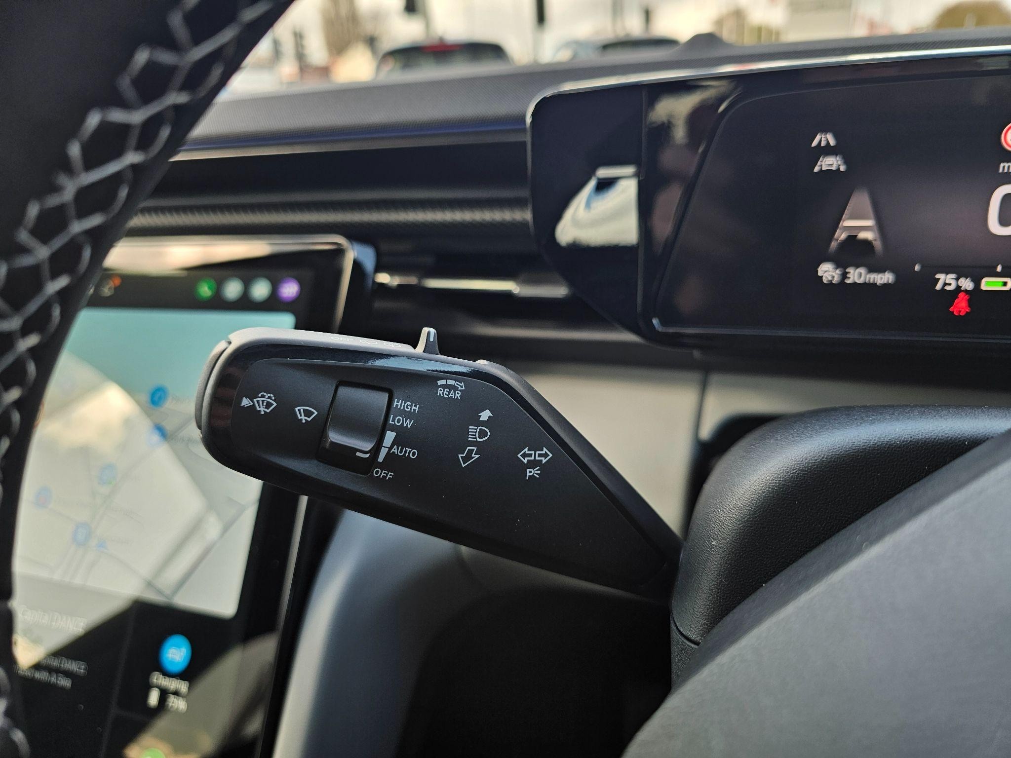 Ford Explorer Image 19