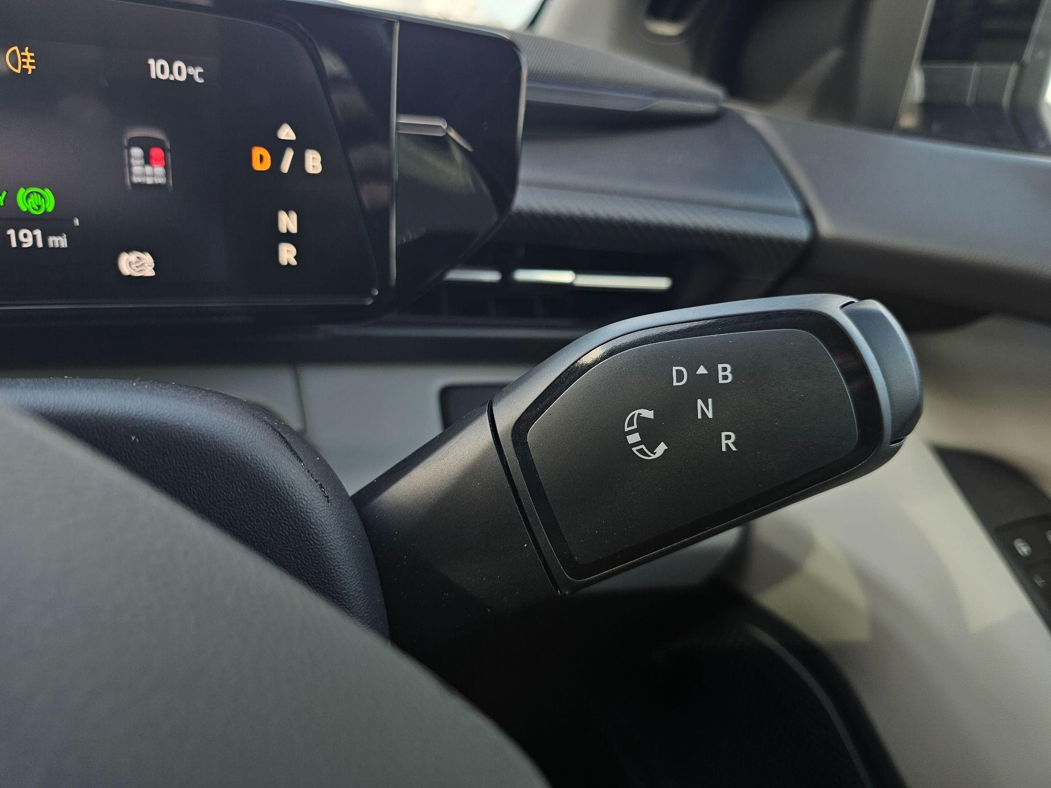 Ford Explorer Image 20