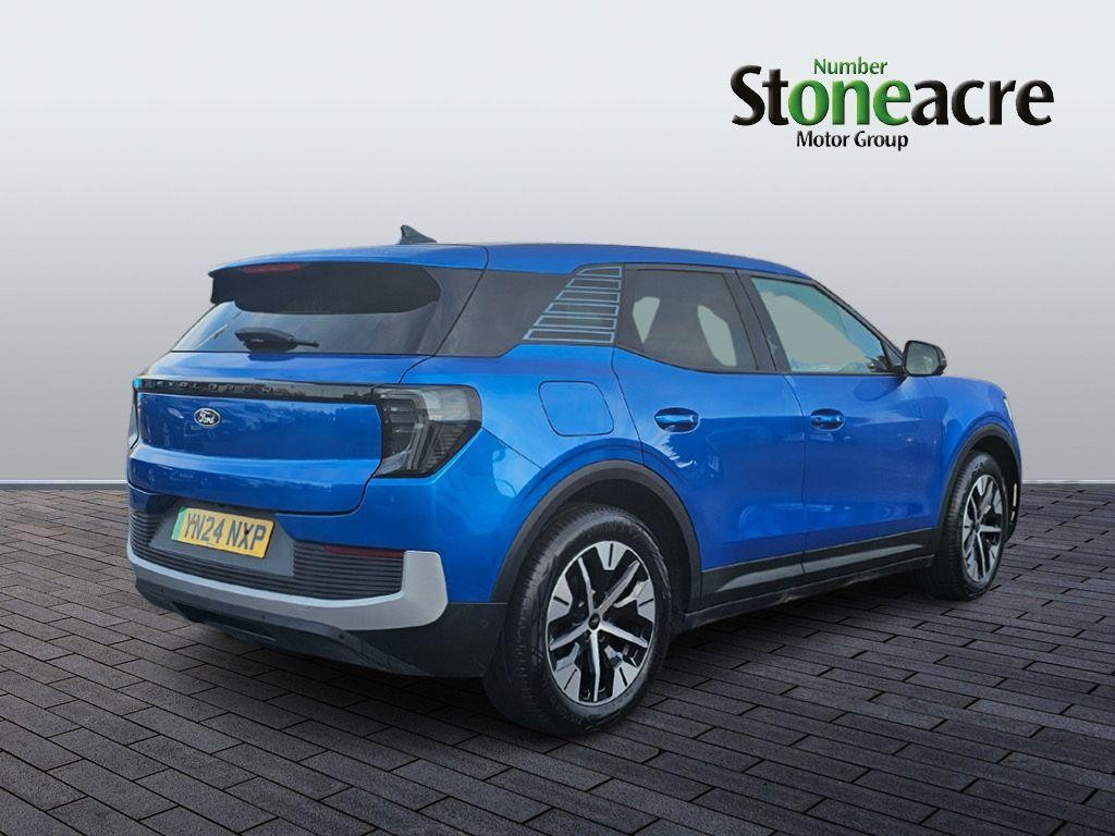 Ford Explorer Image 5