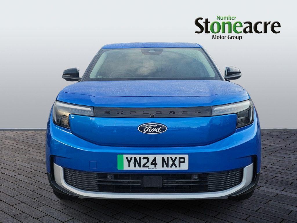 Ford Explorer Image 10