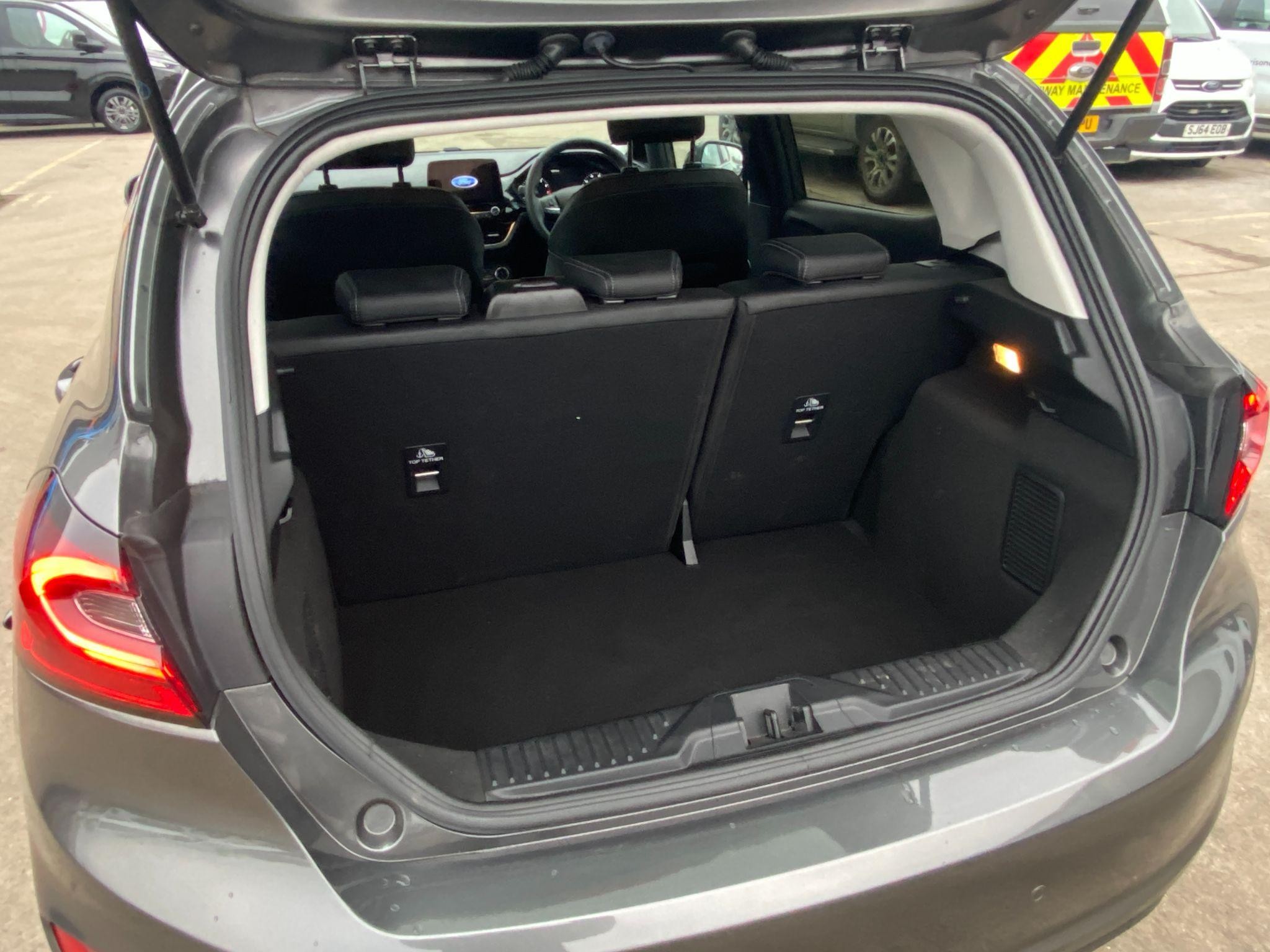 Ford Fiesta Image 21