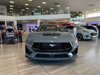 Ford Mustang 5.0 V8 GT SelShift Euro 6 2dr null Image 2
