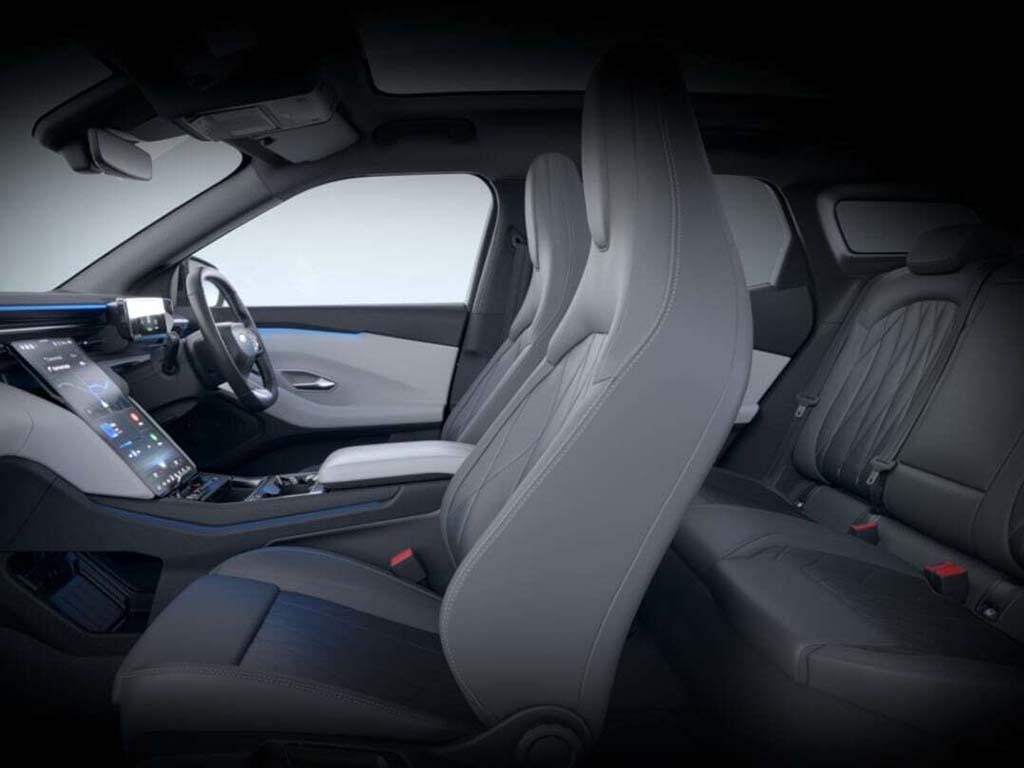 Ford Explorer Image 30
