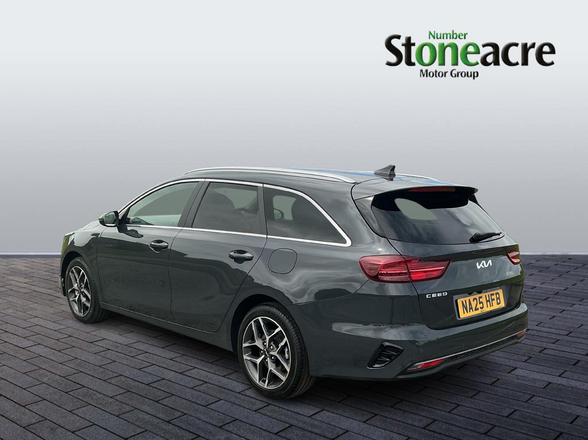 Kia Ceed Image 4