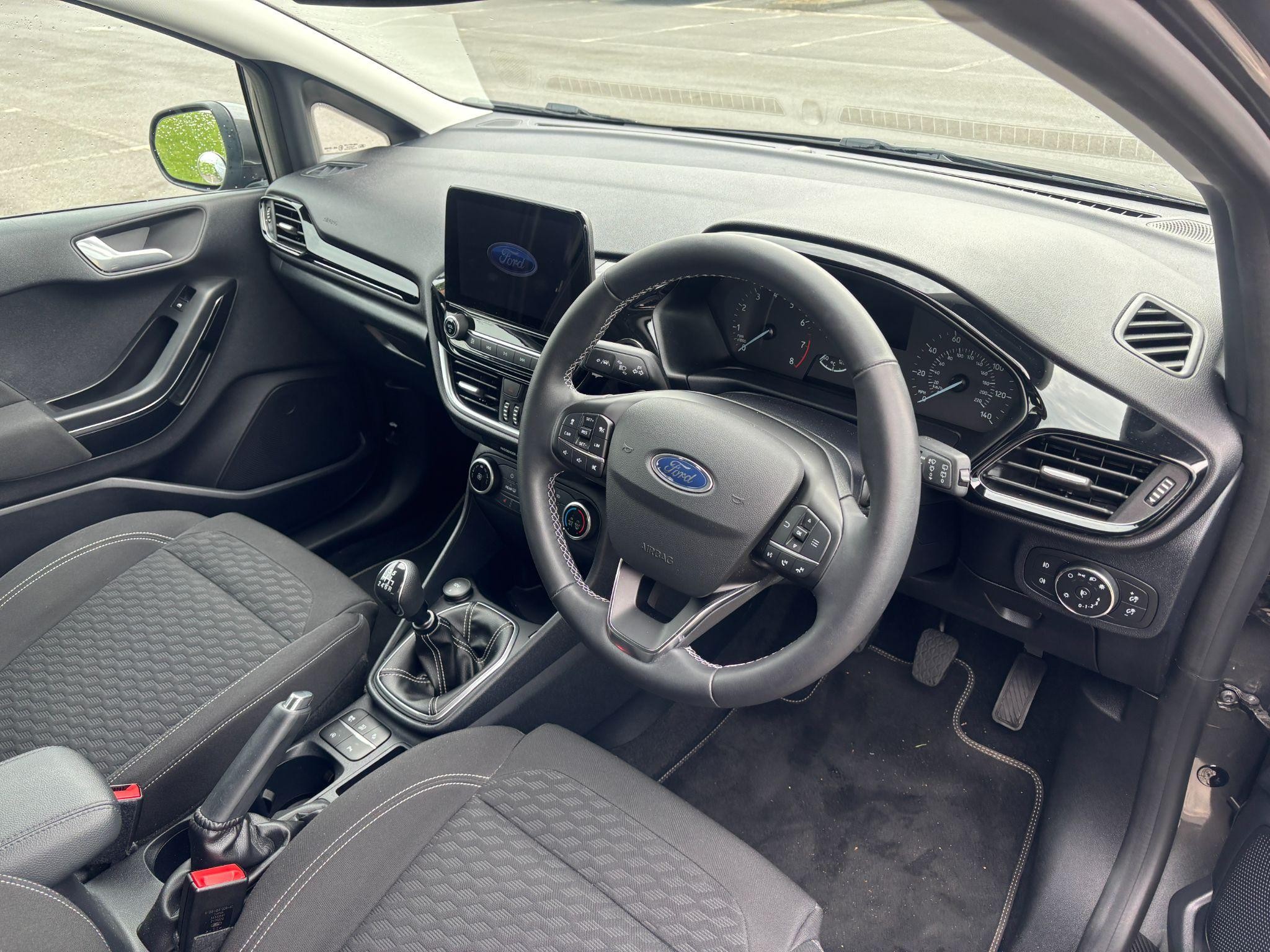 Ford Fiesta Image 13