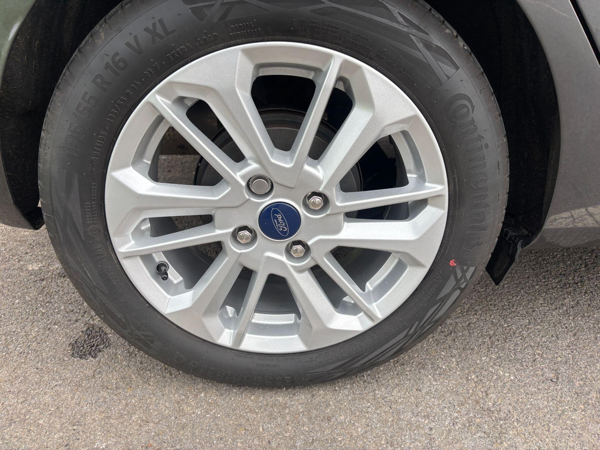 Ford Fiesta Image 19