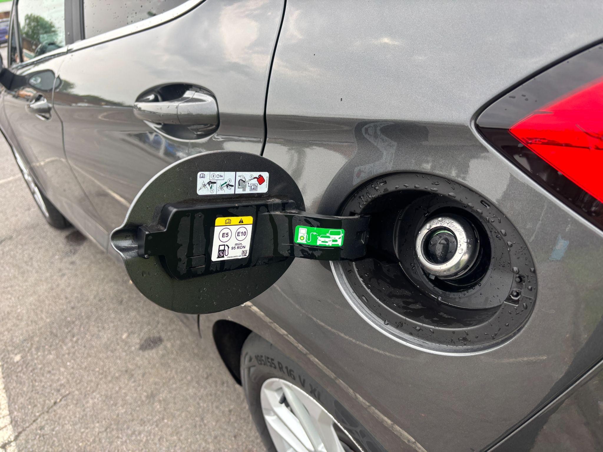 Ford Fiesta Image 25