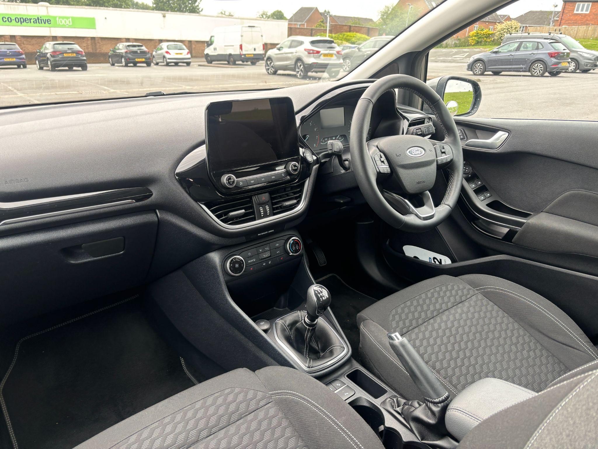 Ford Fiesta Image 28