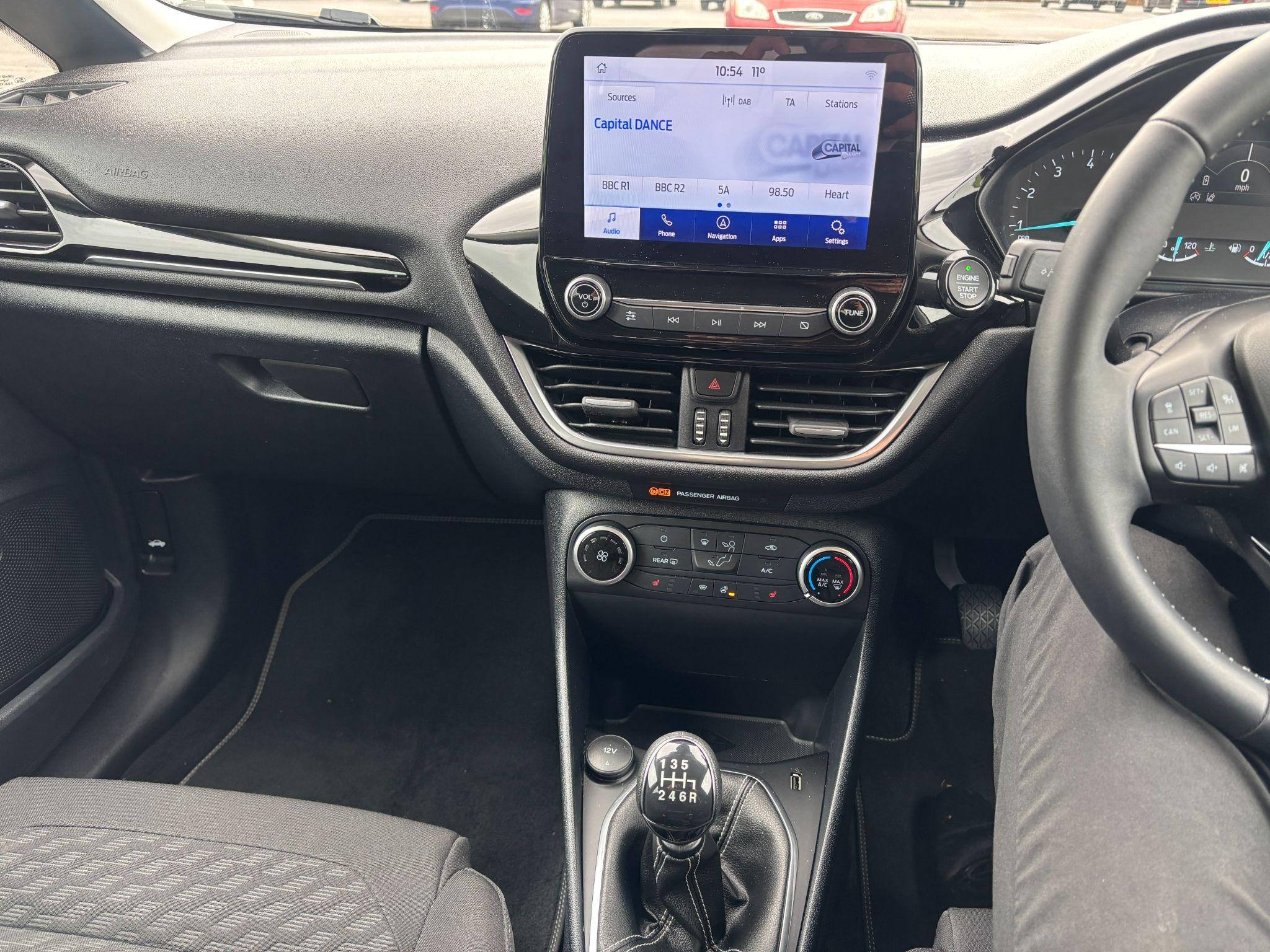 Ford Fiesta Image 46
