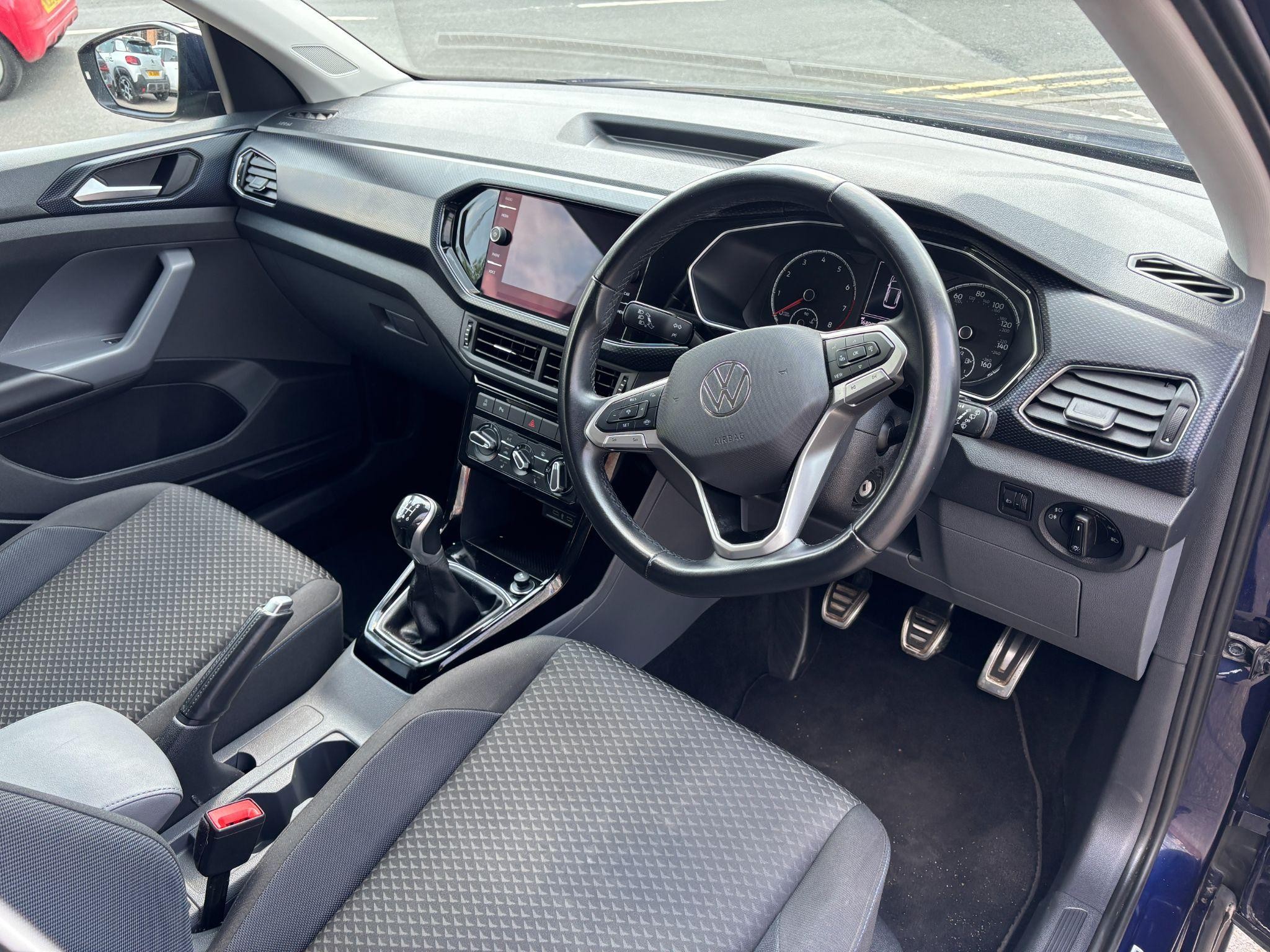Volkswagen T-Cross Image 13