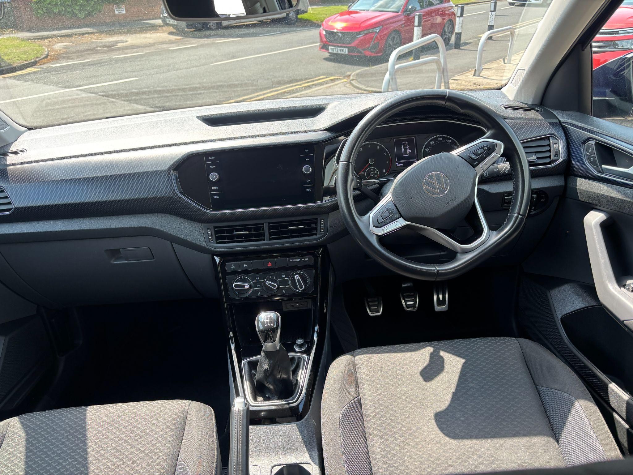 Volkswagen T-Cross Image 14
