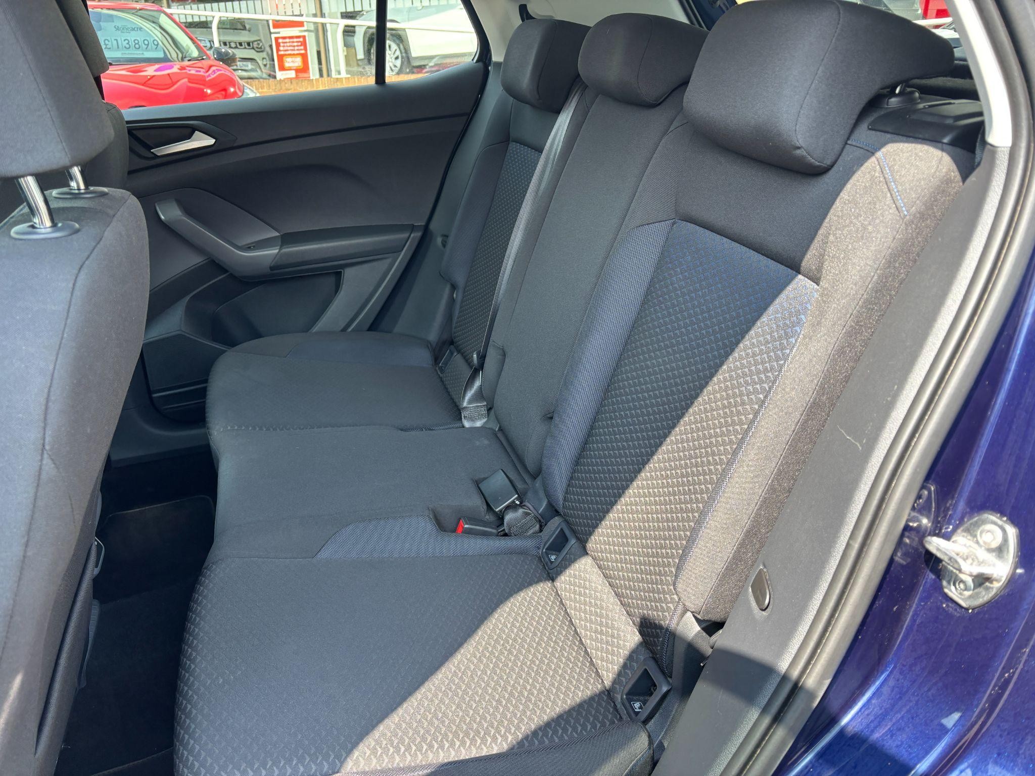 Volkswagen T-Cross Image 21