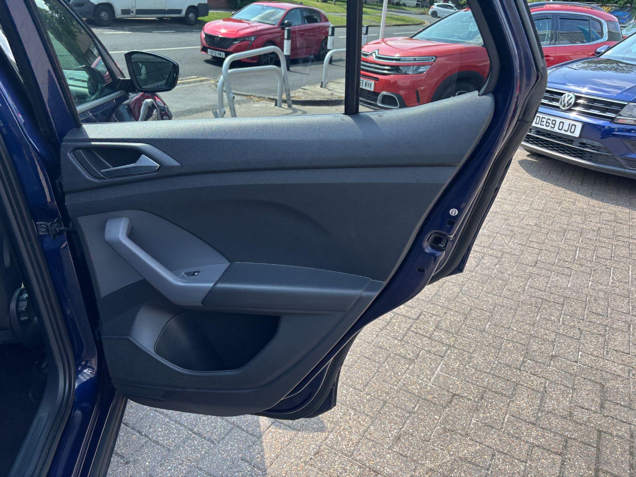 Volkswagen T-Cross Image 29