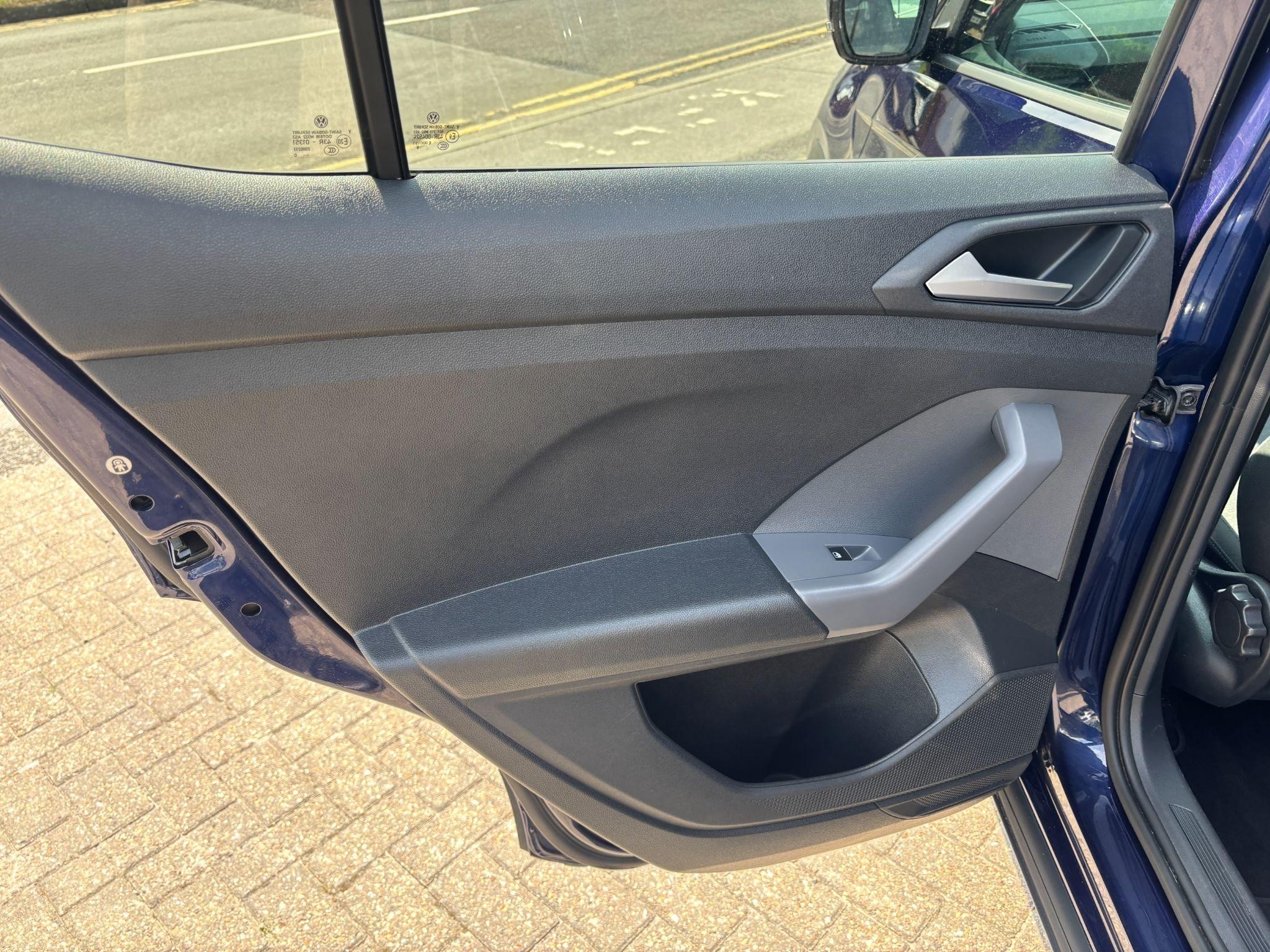 Volkswagen T-Cross Image 30
