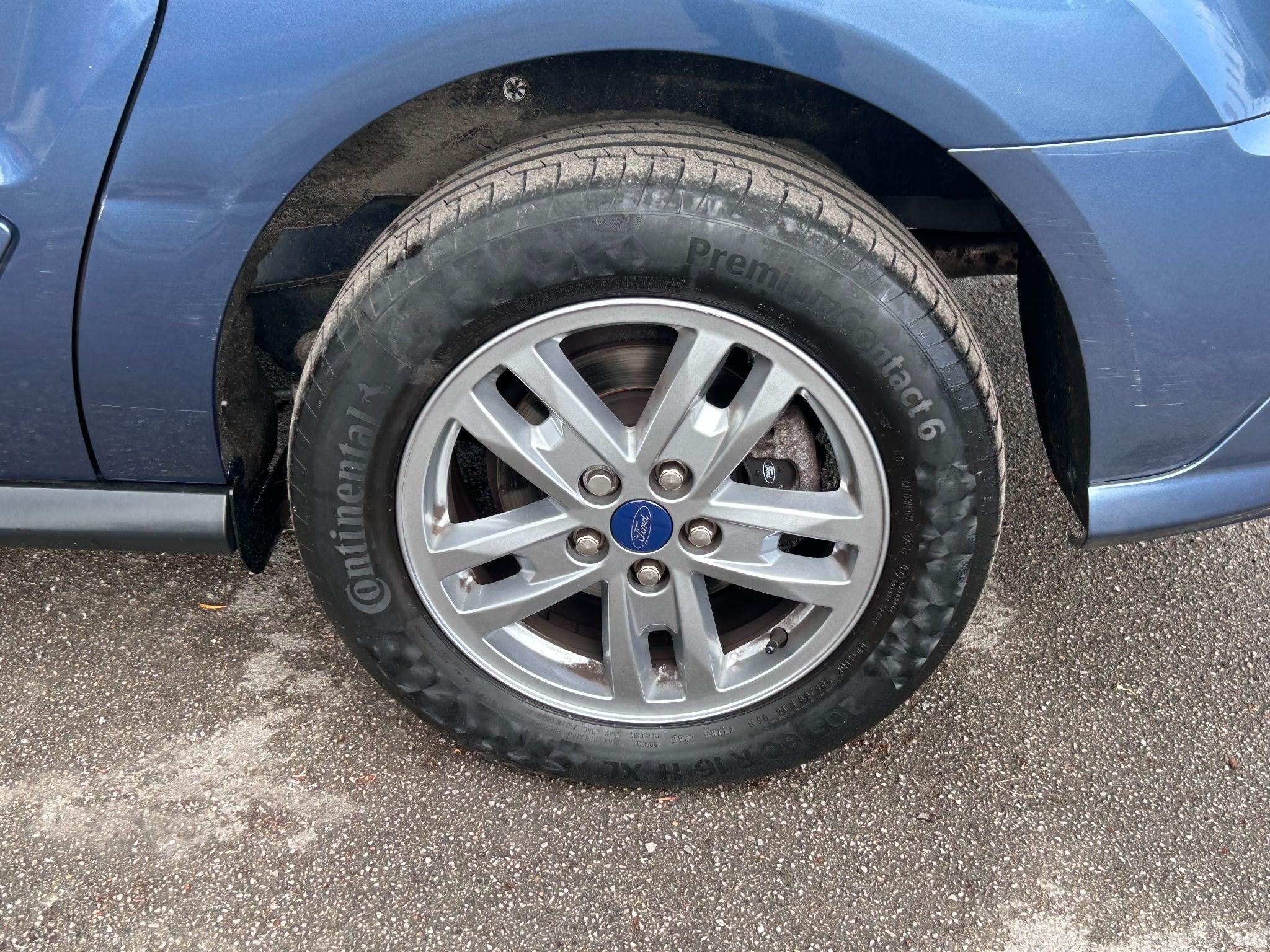 Ford Grand Tourneo Connect Image 10