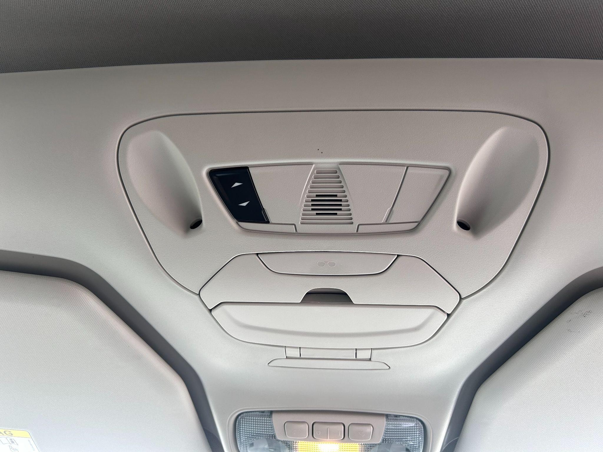 Ford Grand Tourneo Connect Image 20