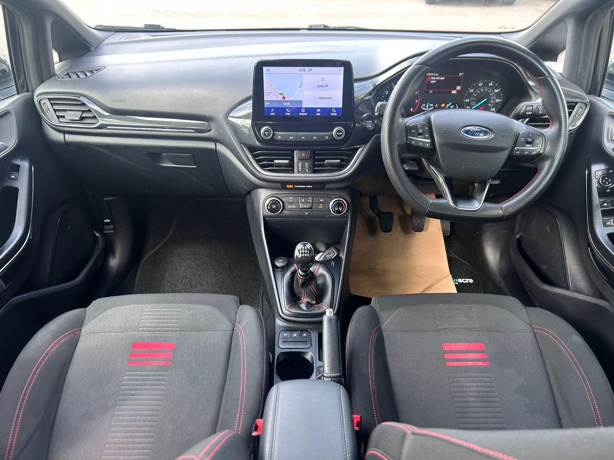 Ford Fiesta Image 12