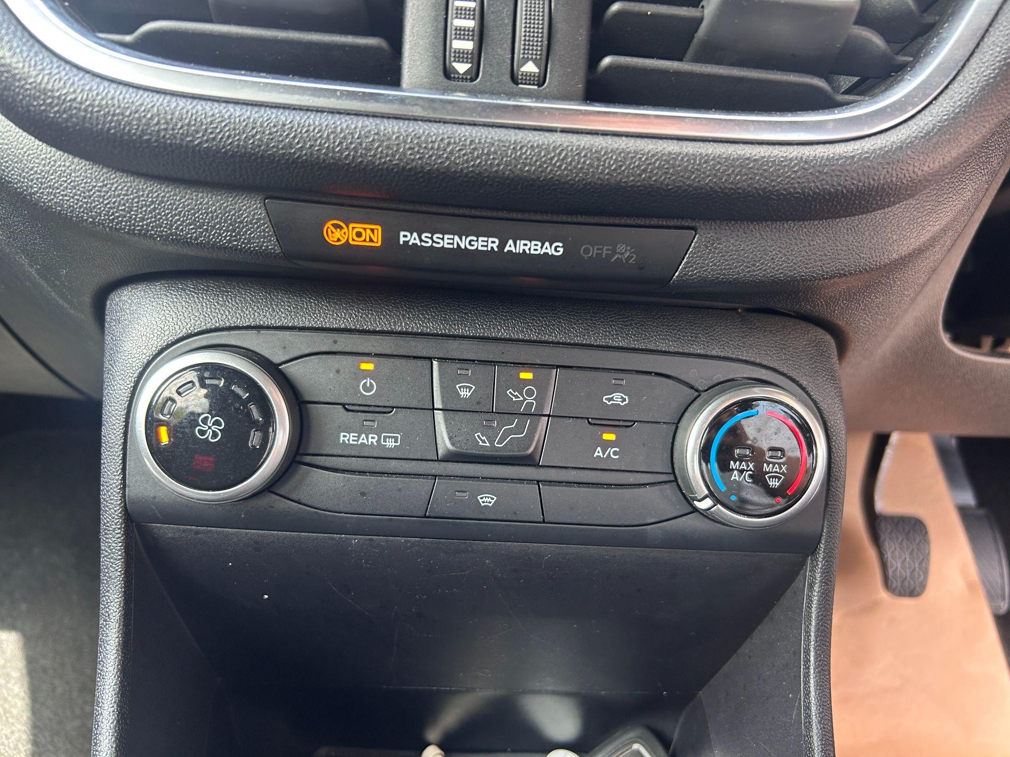 Ford Fiesta Image 16