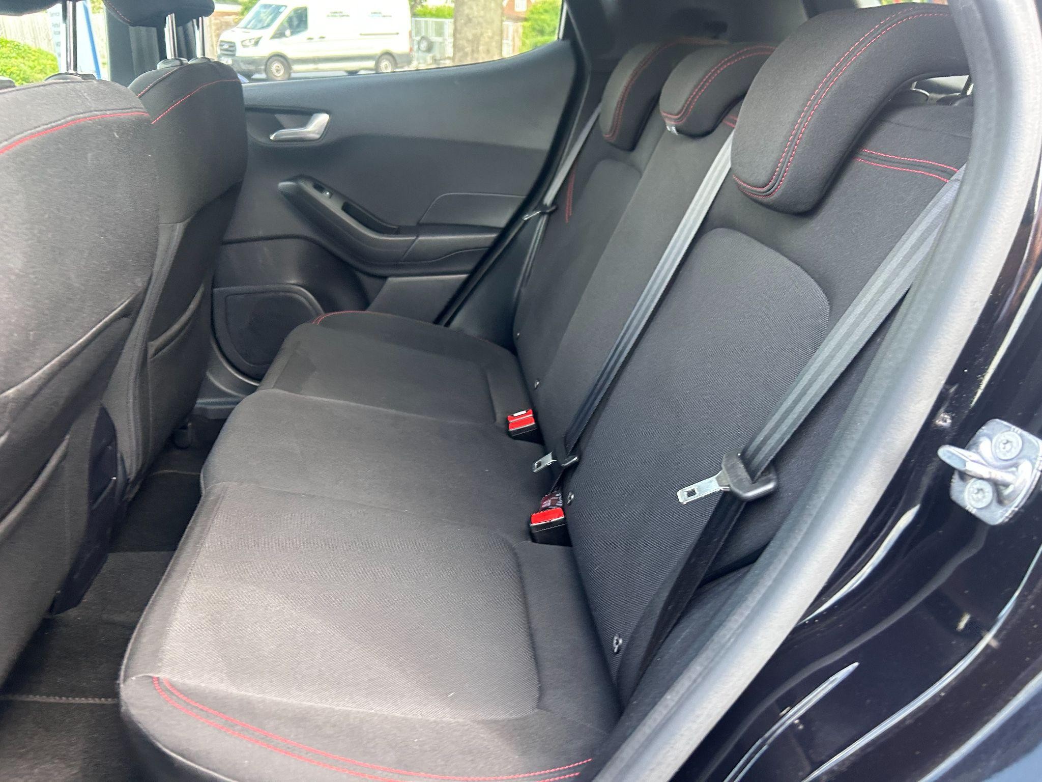 Ford Fiesta Image 20