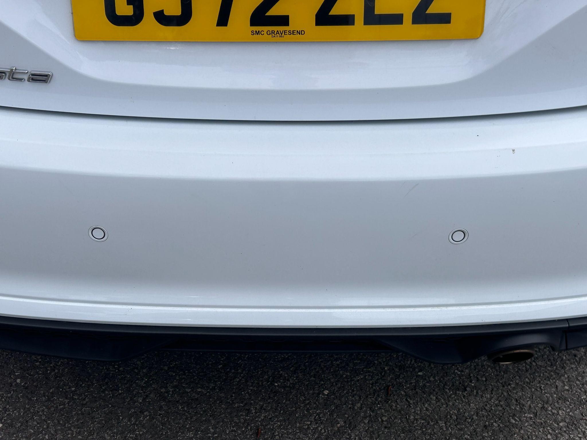 Ford Fiesta Image 10
