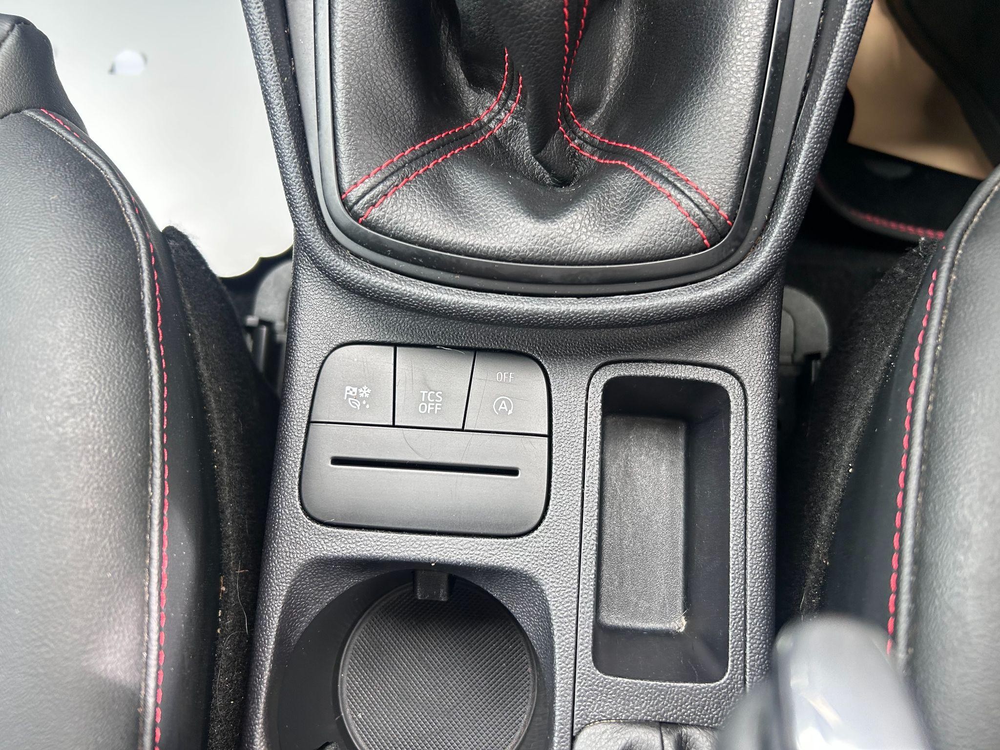 Ford Fiesta Image 21