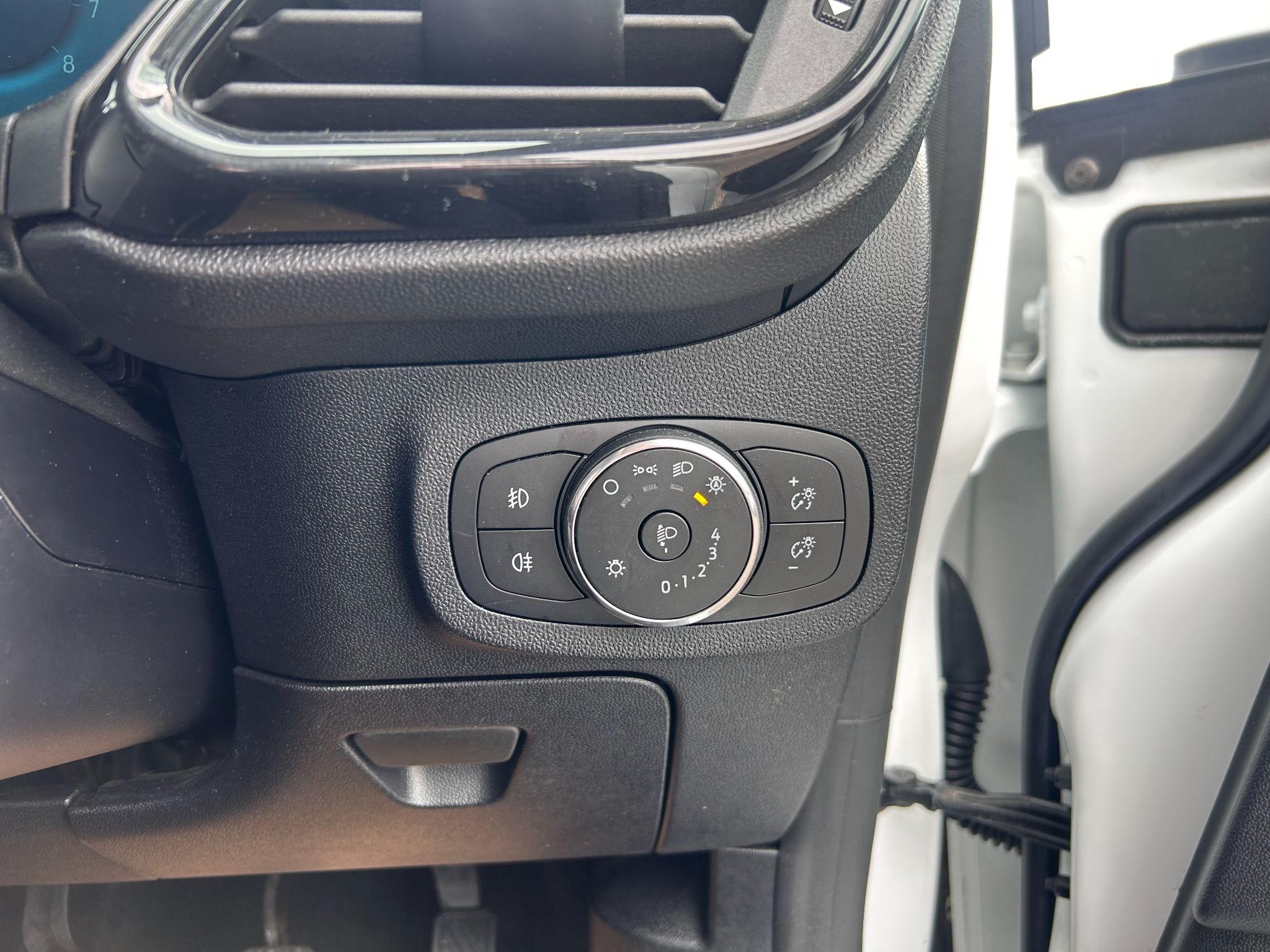 Ford Fiesta Image 22