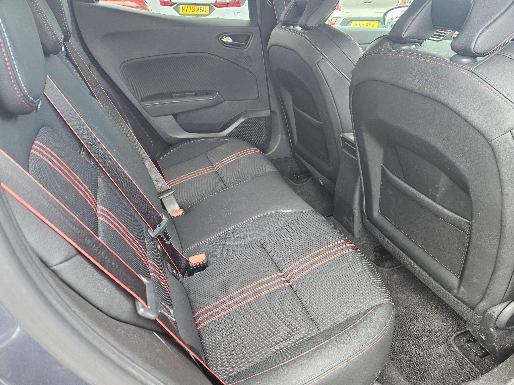 Renault Clio Image 19