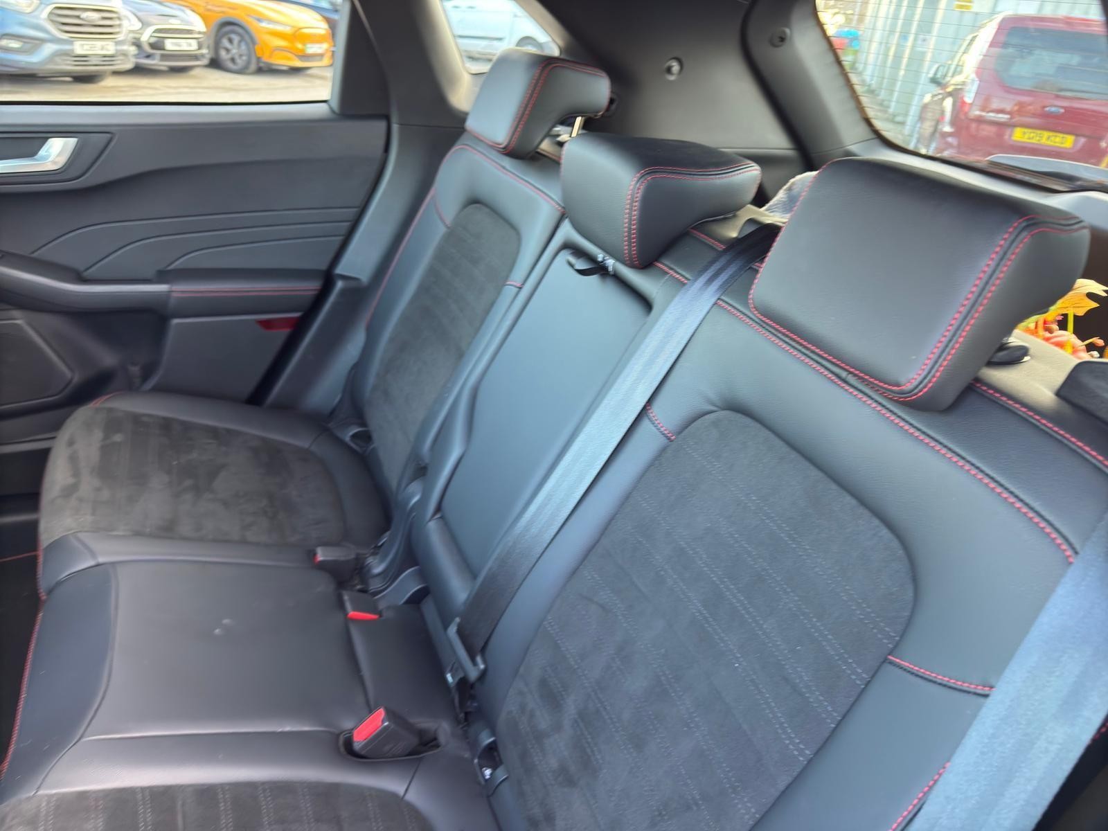 Ford Kuga Image 16