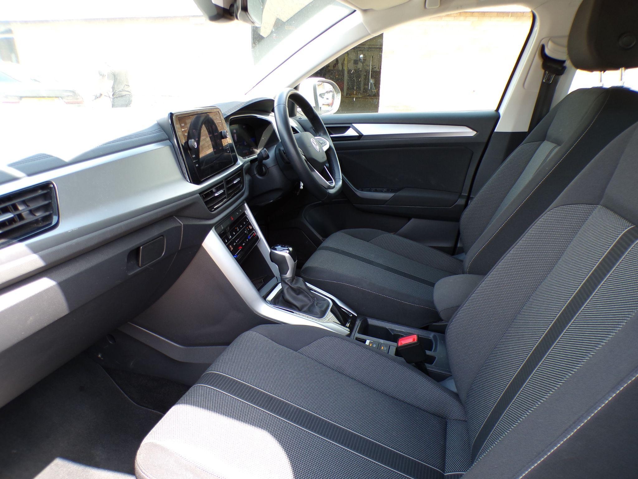 Volkswagen T-Roc Image 15
