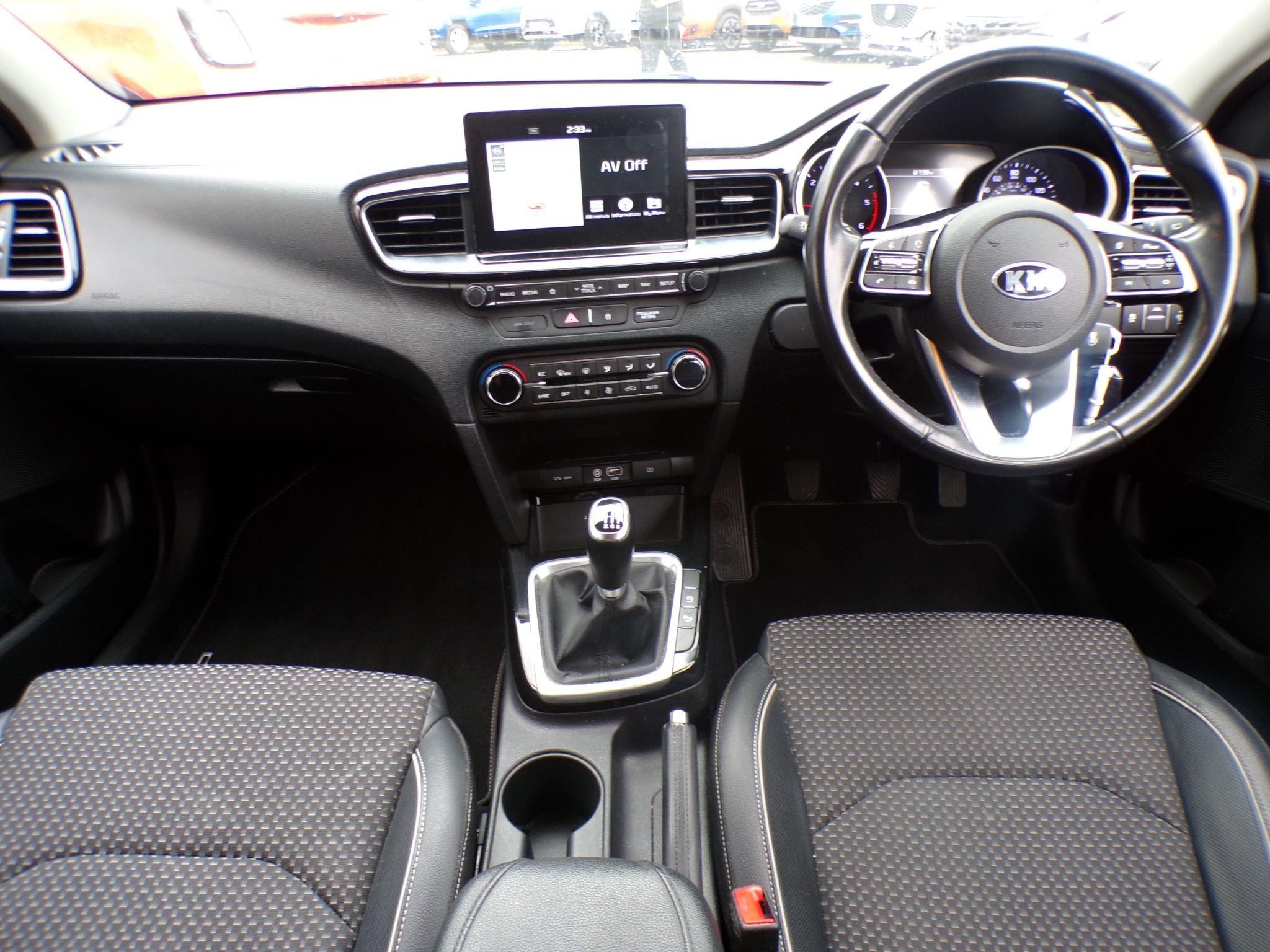 Kia Ceed Image 11