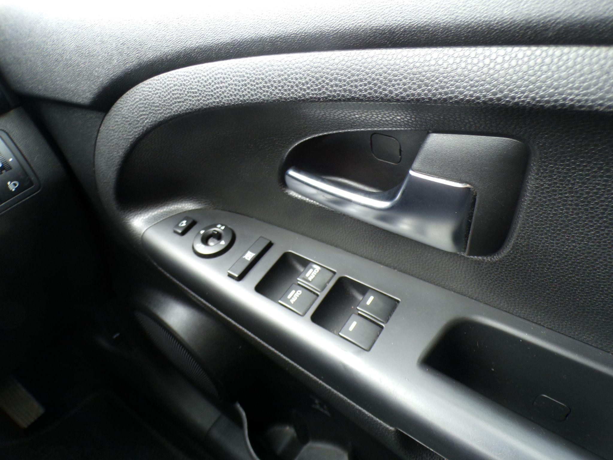 Kia Venga Image 20