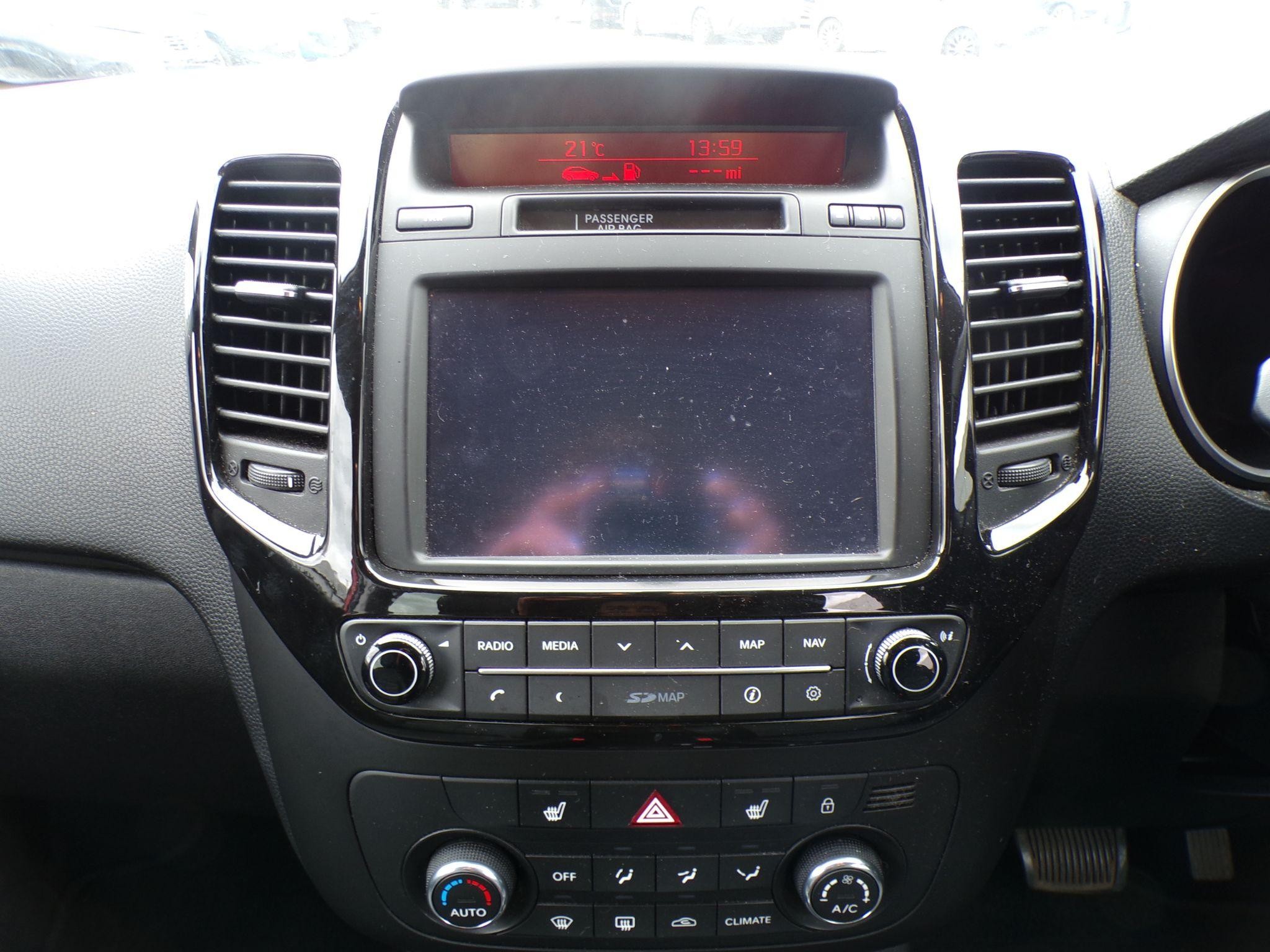 Kia Venga Image 24