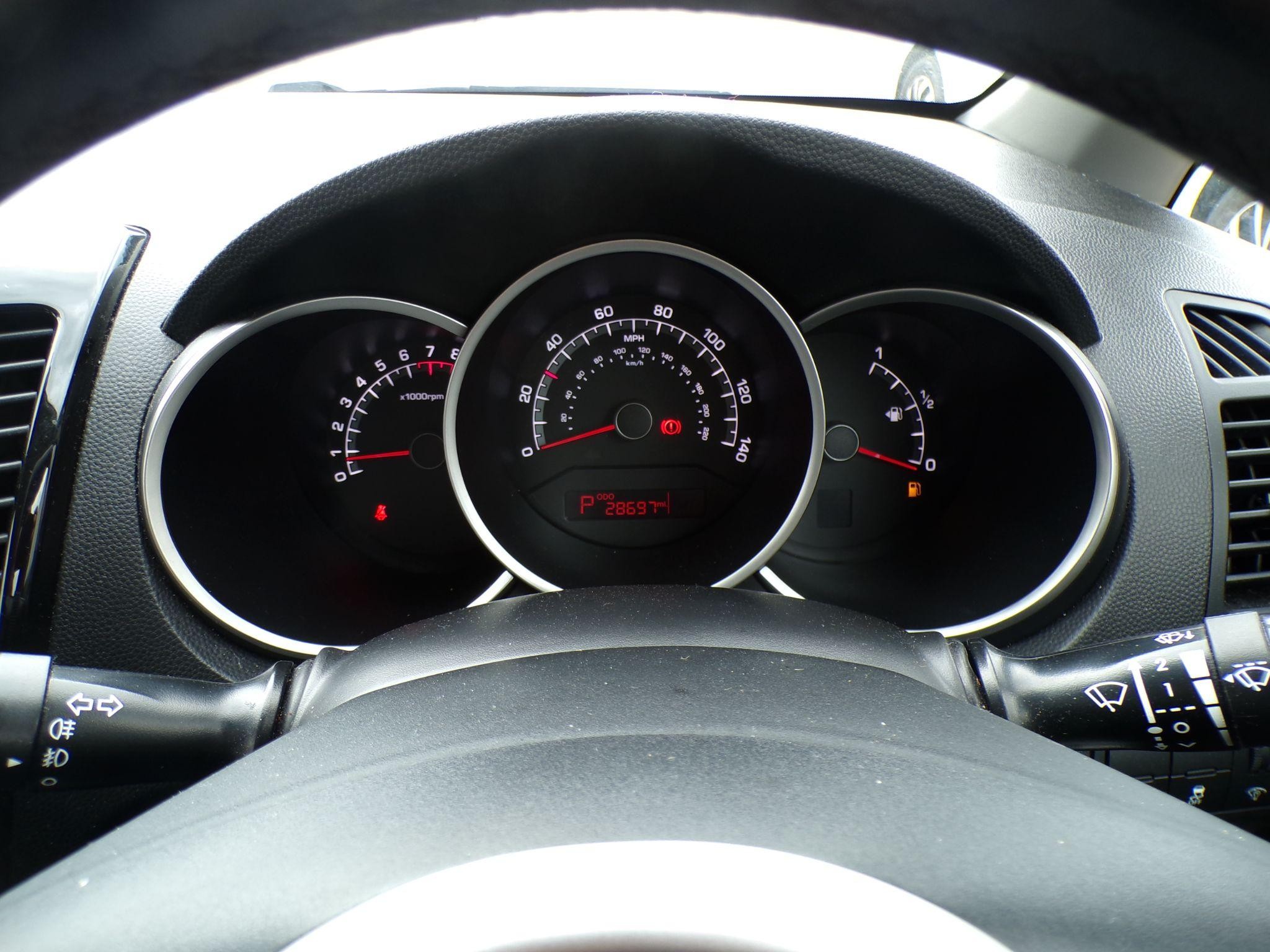 Kia Venga Image 25