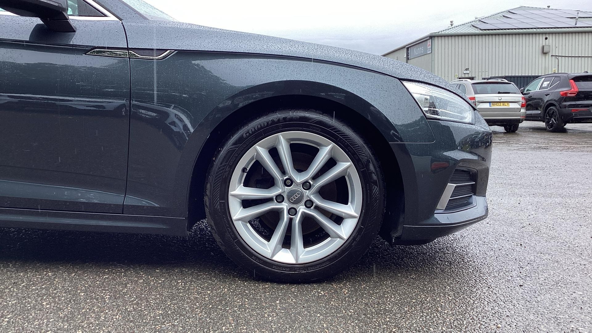 Audi A5 Image 9