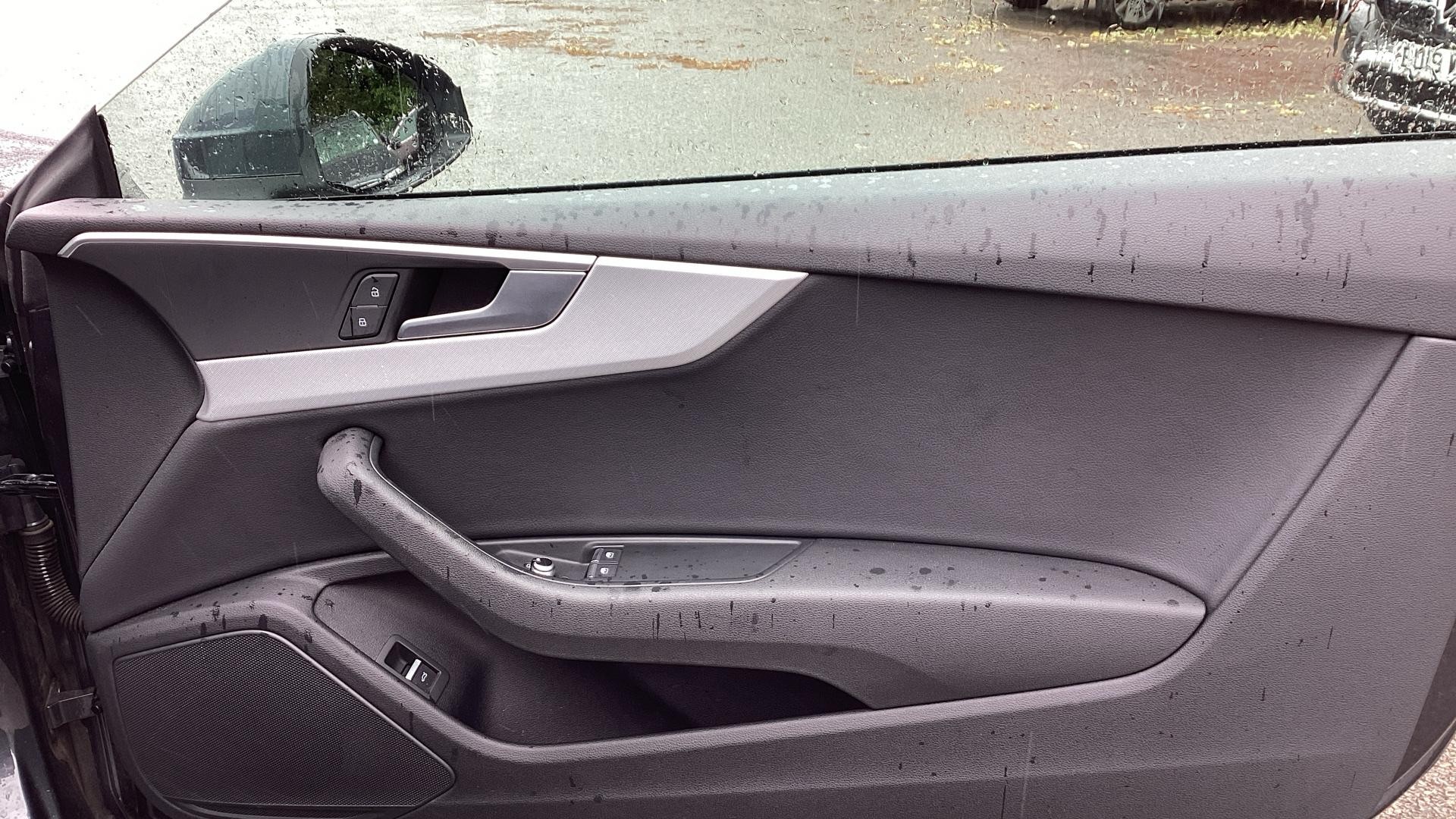 Audi A5 Image 28