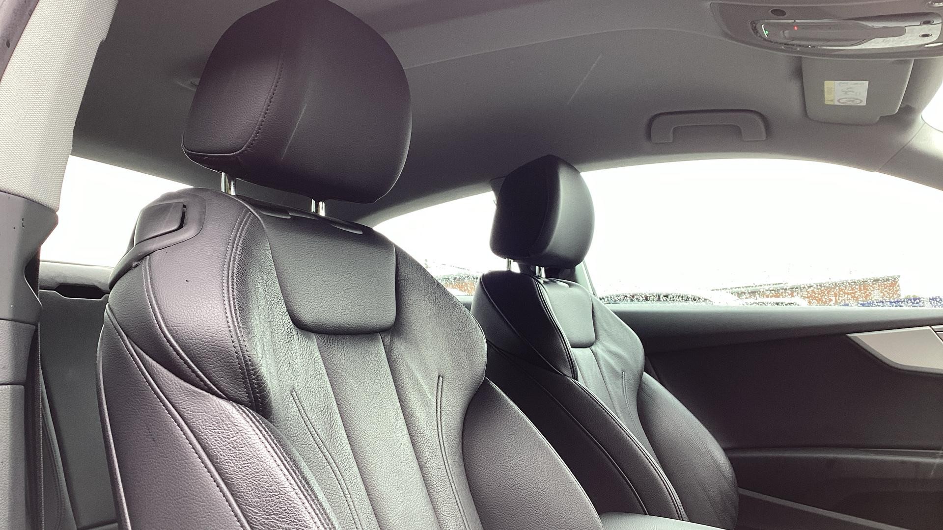 Audi A5 Image 30