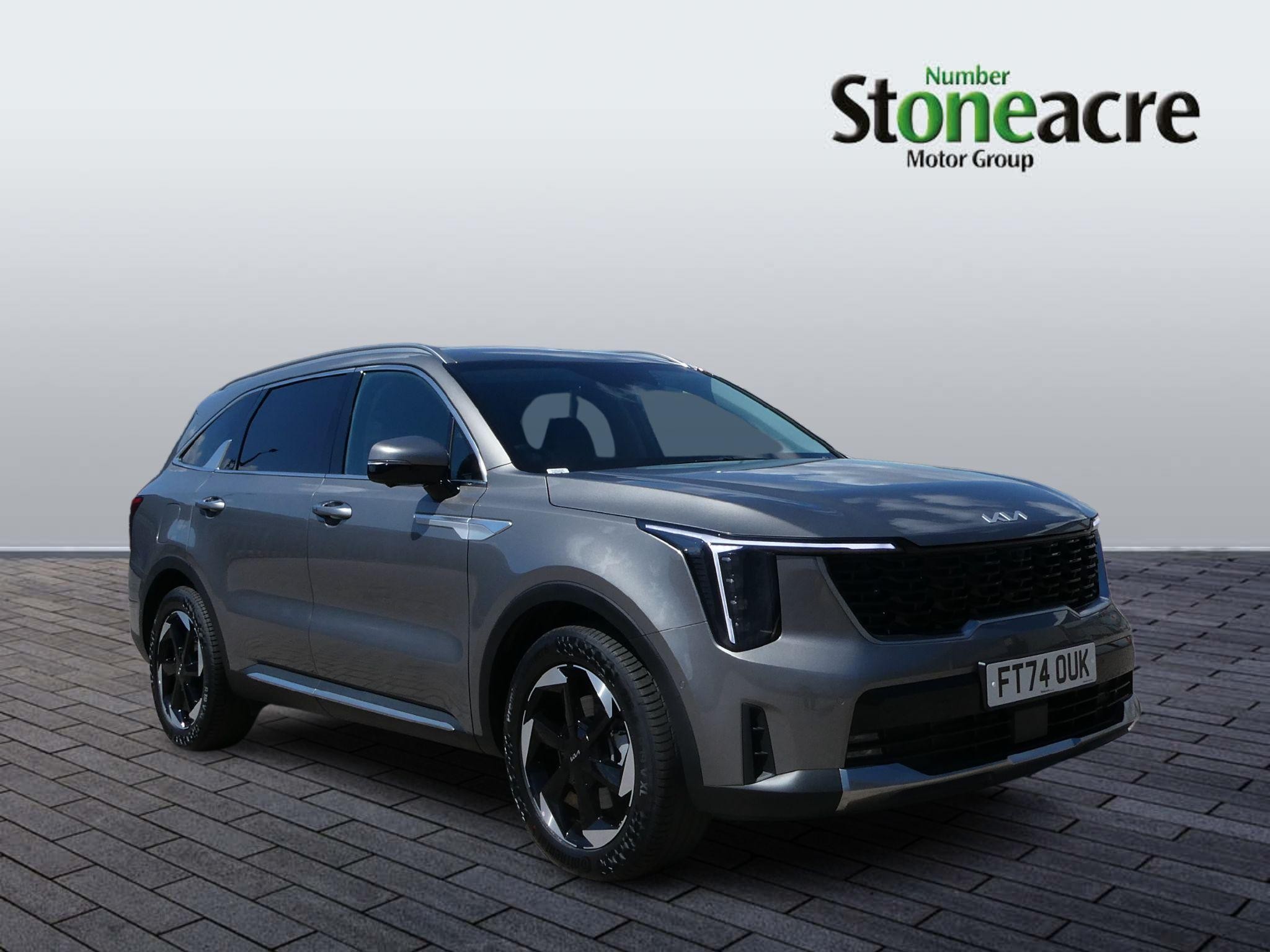 Kia Sorento Image 1