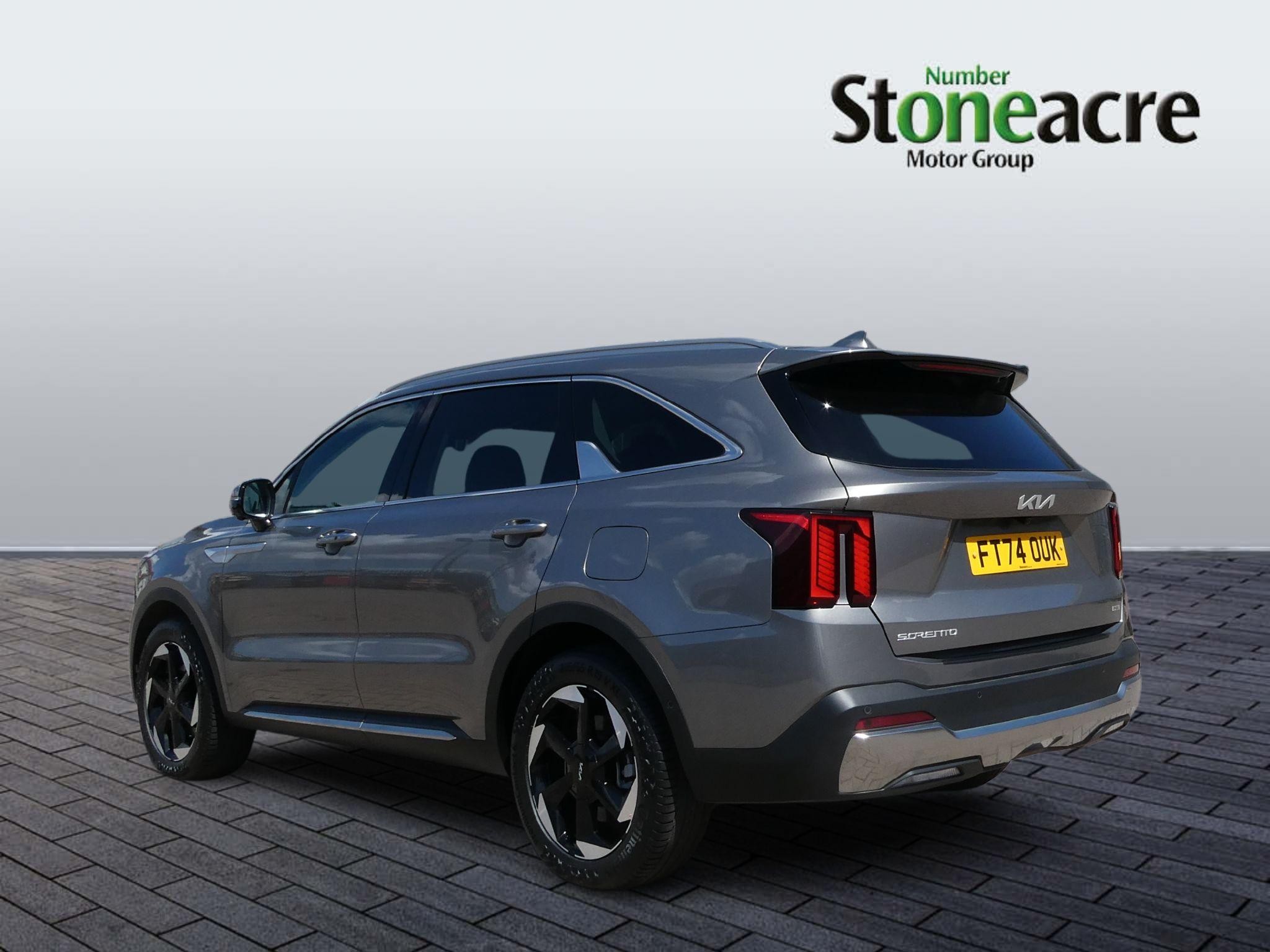 Kia Sorento Image 5