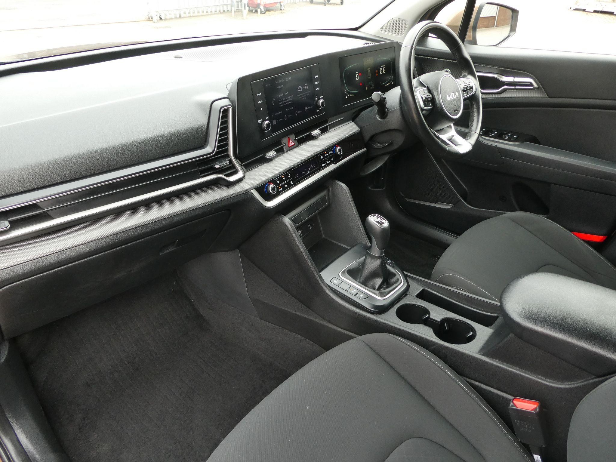 Kia Sportage Image 13