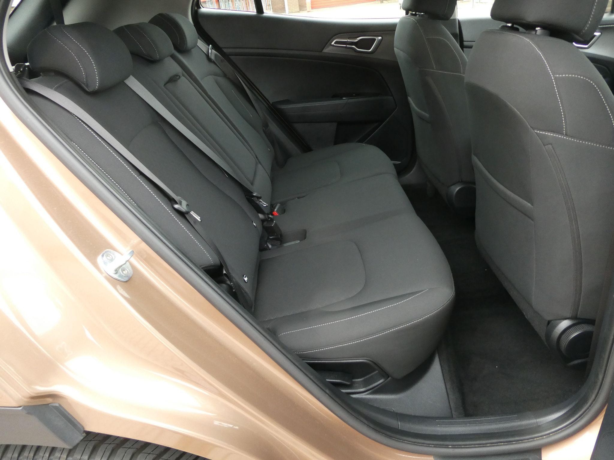 Kia Sportage Image 17