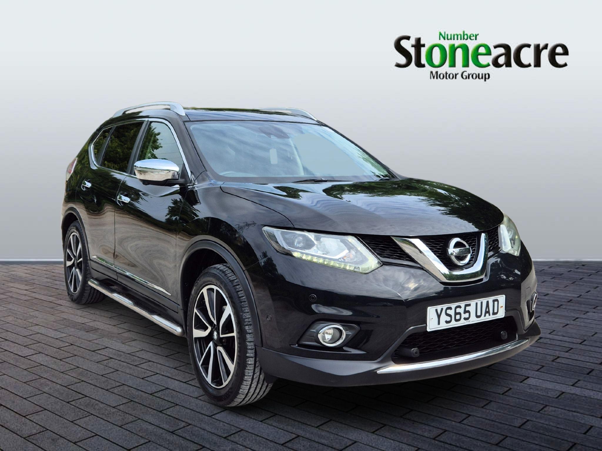Nissan X-Trail Image 1