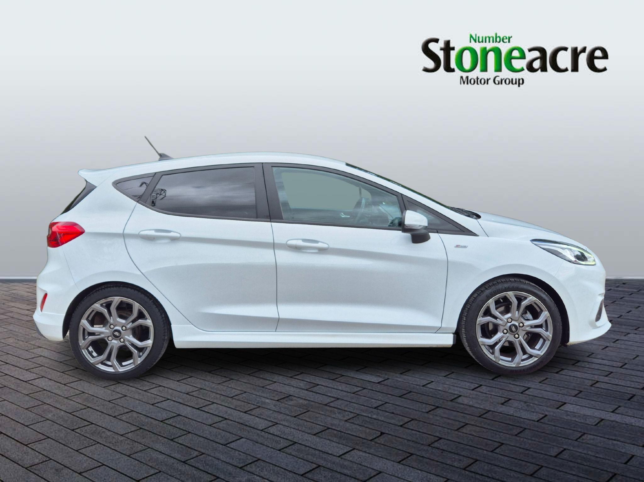 Ford Fiesta Image 2