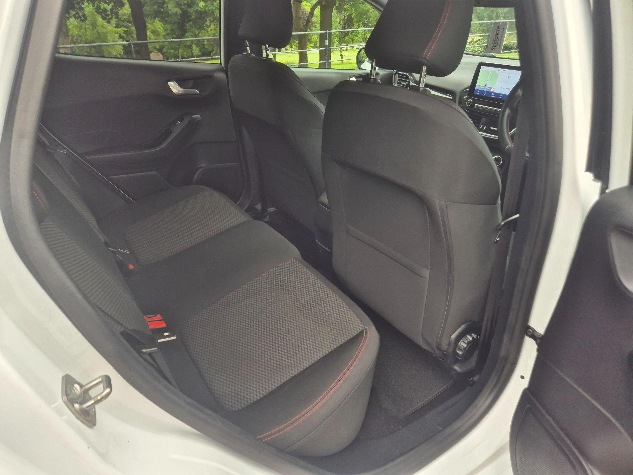 Ford Fiesta Image 13