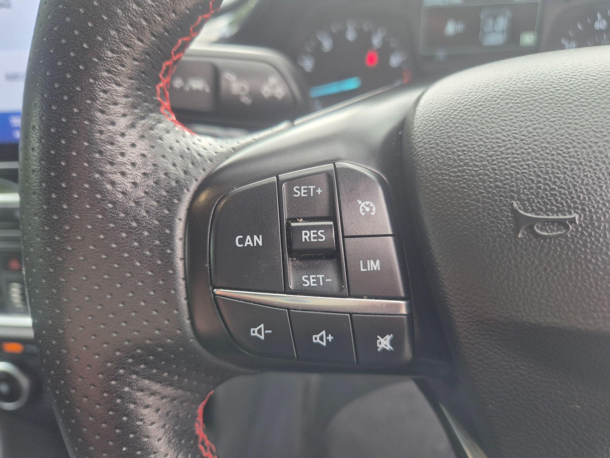 Ford Fiesta Image 17