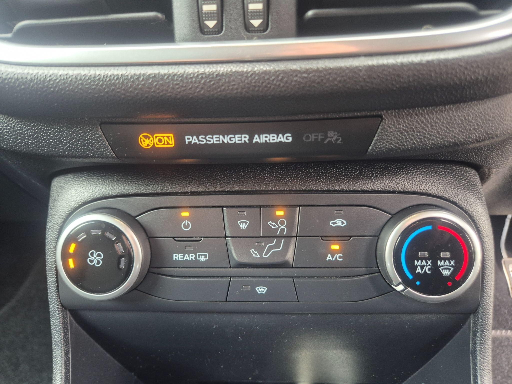 Ford Fiesta Image 18