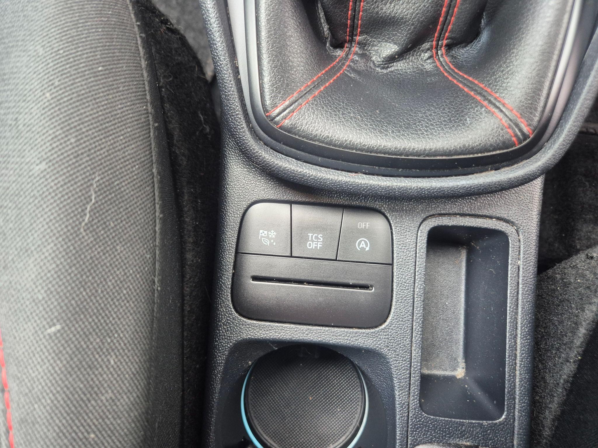 Ford Fiesta Image 20