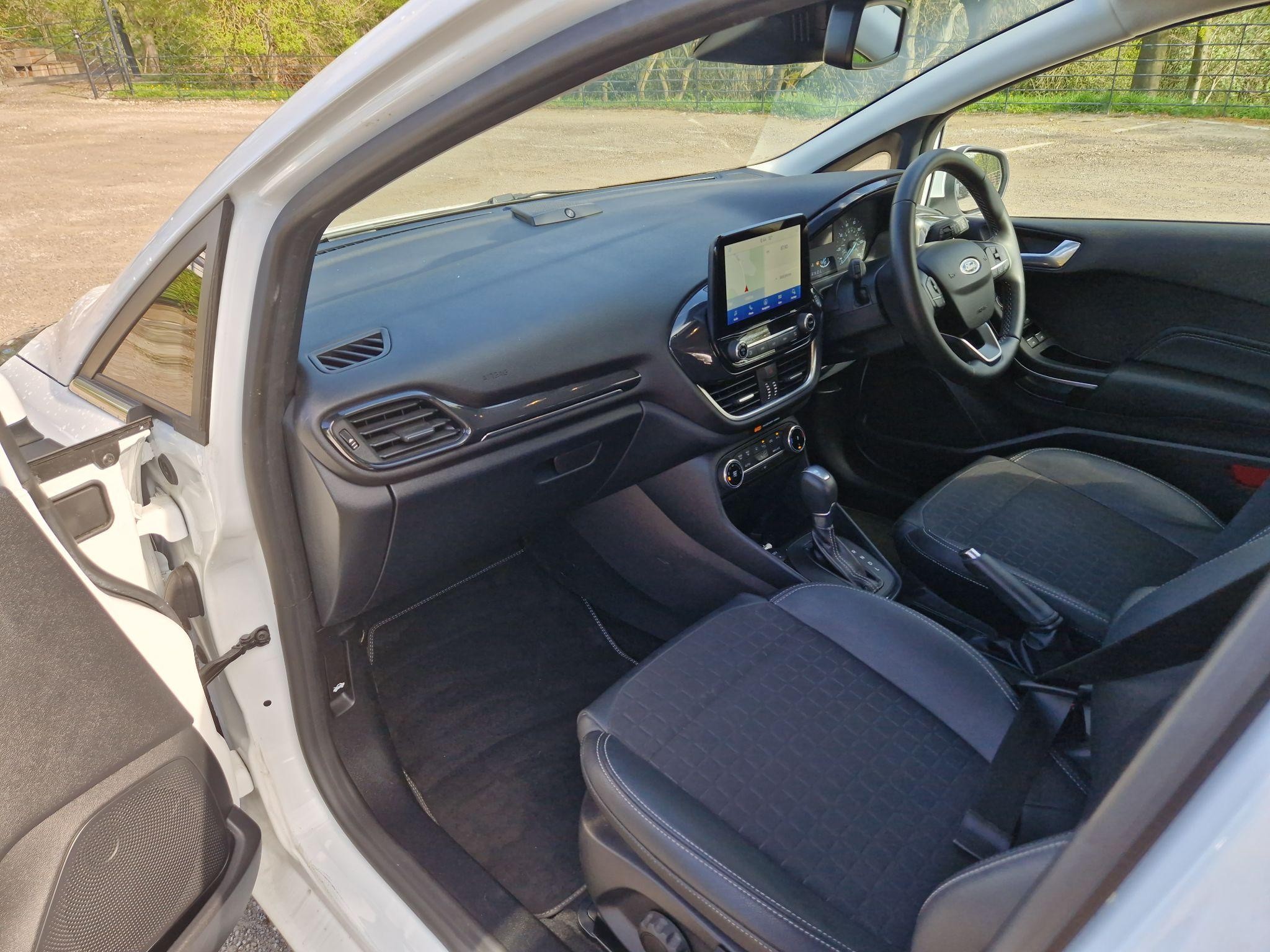 Ford Fiesta Image 14