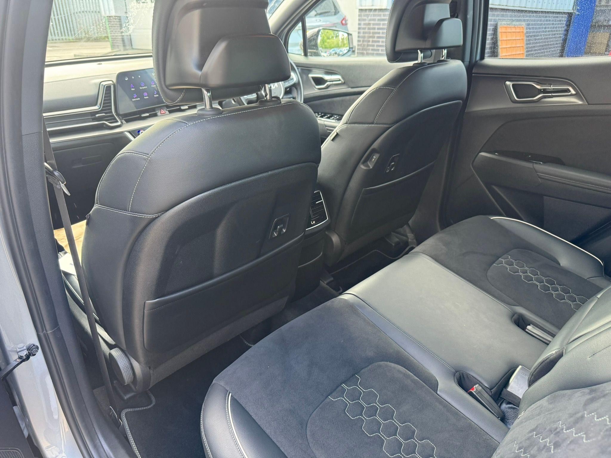 Kia Sportage Image 12