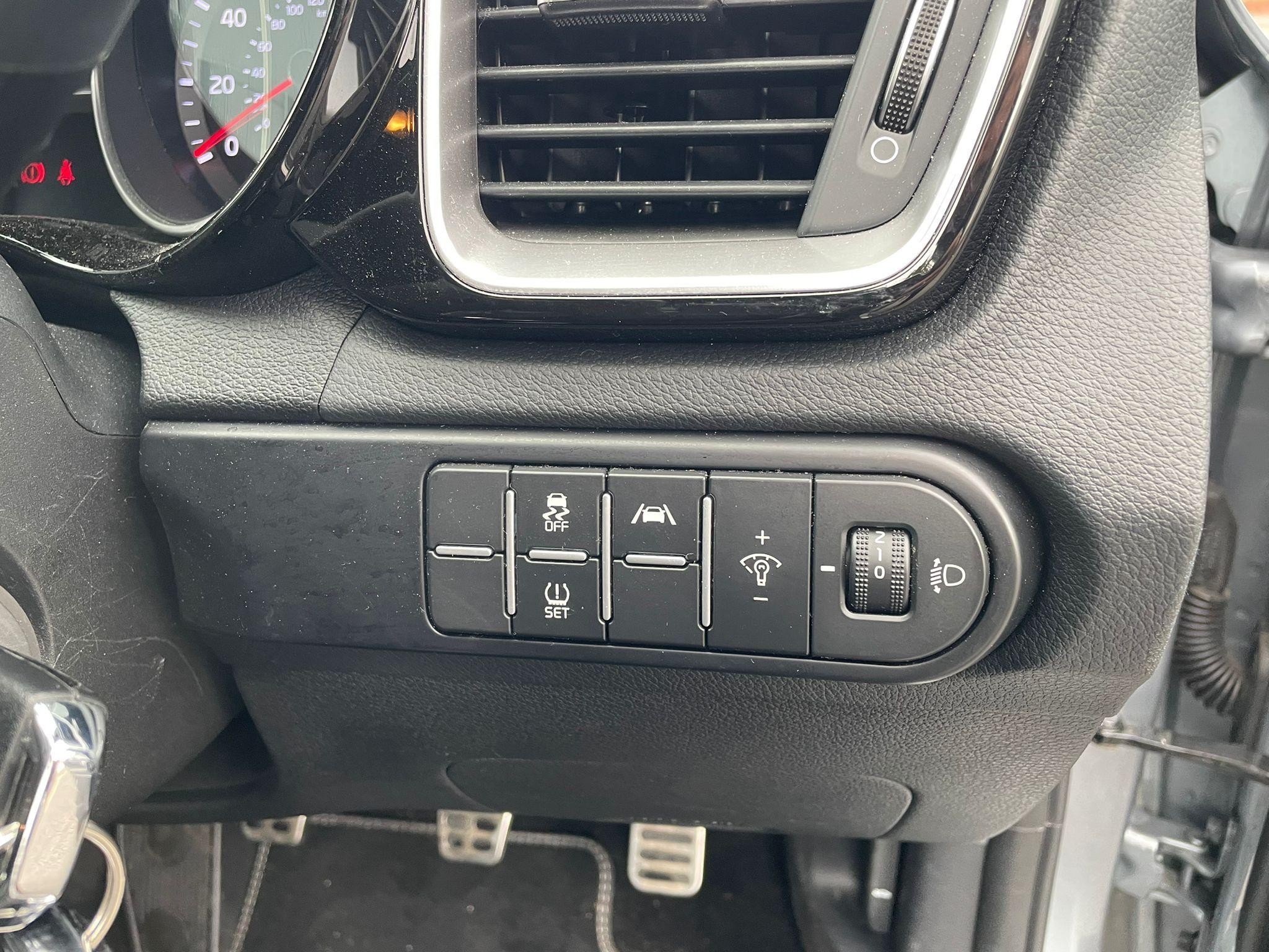 Kia XCeed Image 17